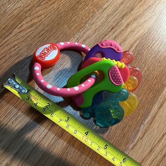 Nuby Teething Ring NWOT - Picture 3 of 6